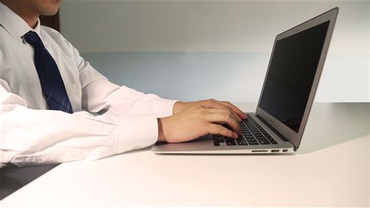 鼎信通讯：股东王天宇1月20日至3月16日减持614.34万股